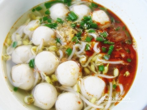 ต้มยำวุ้นเส้น